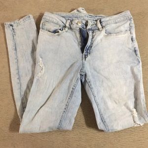 Original Use light wash distressed jeans